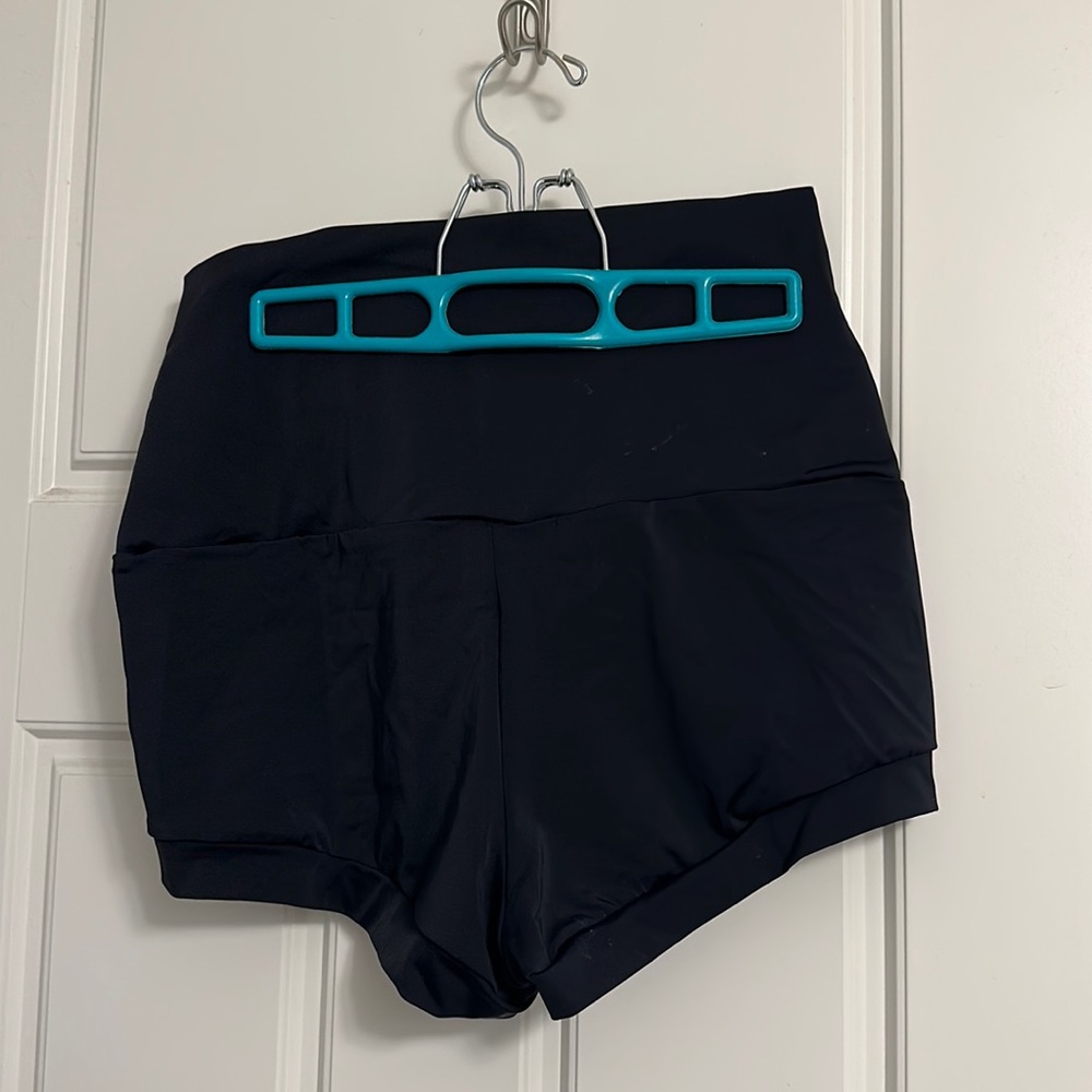 Black high waisted spandex.